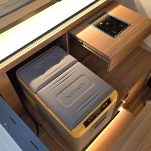 Double expansion pop-up truck camper